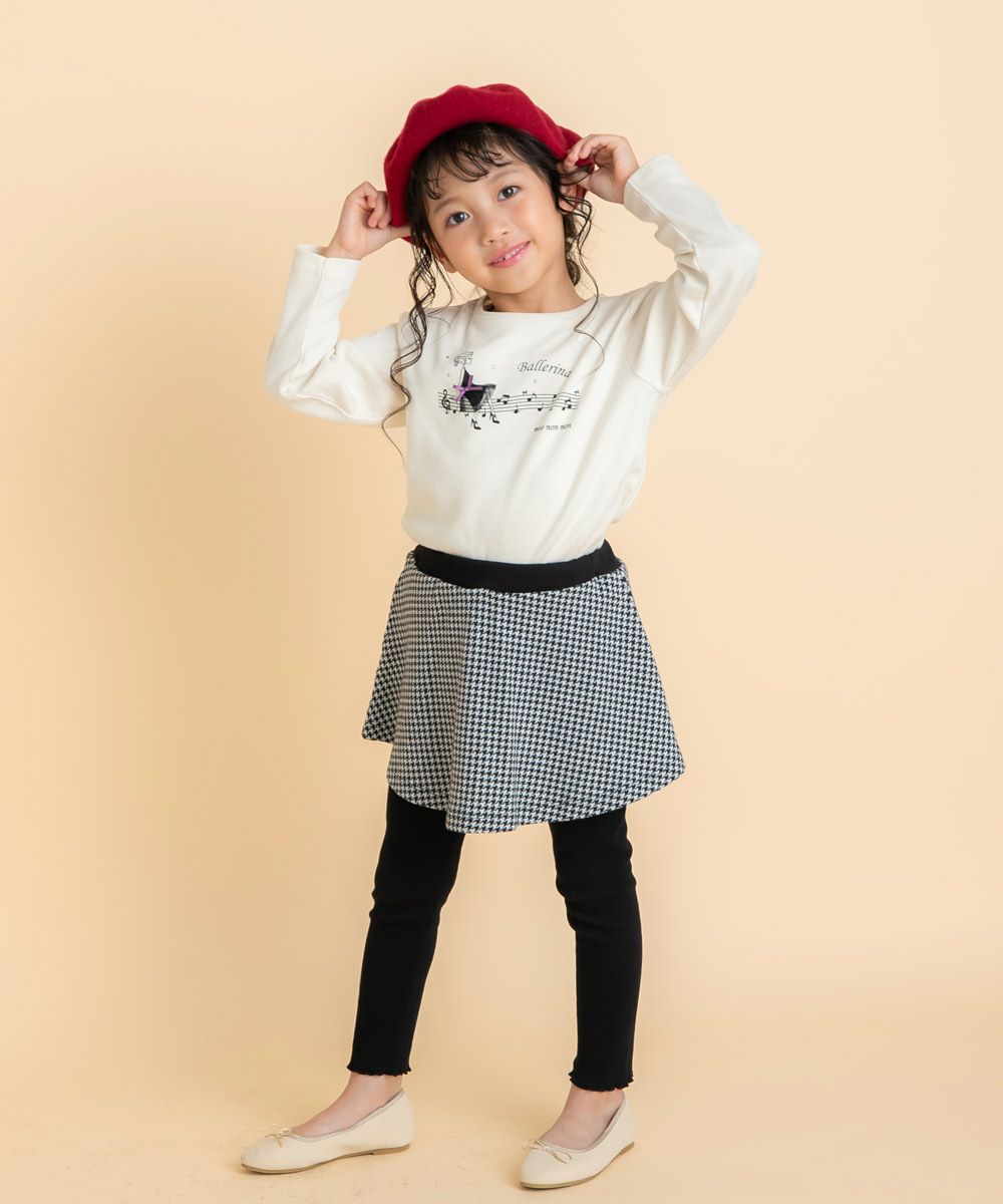 女の子モチーフ 音符ピアノプリント Tシャツ Off White model image 3