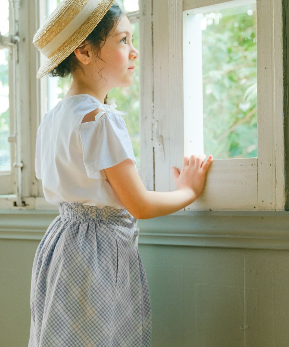 リボン 肩あき マリン 小物 モチーフ Tシャツ Off White model image 2