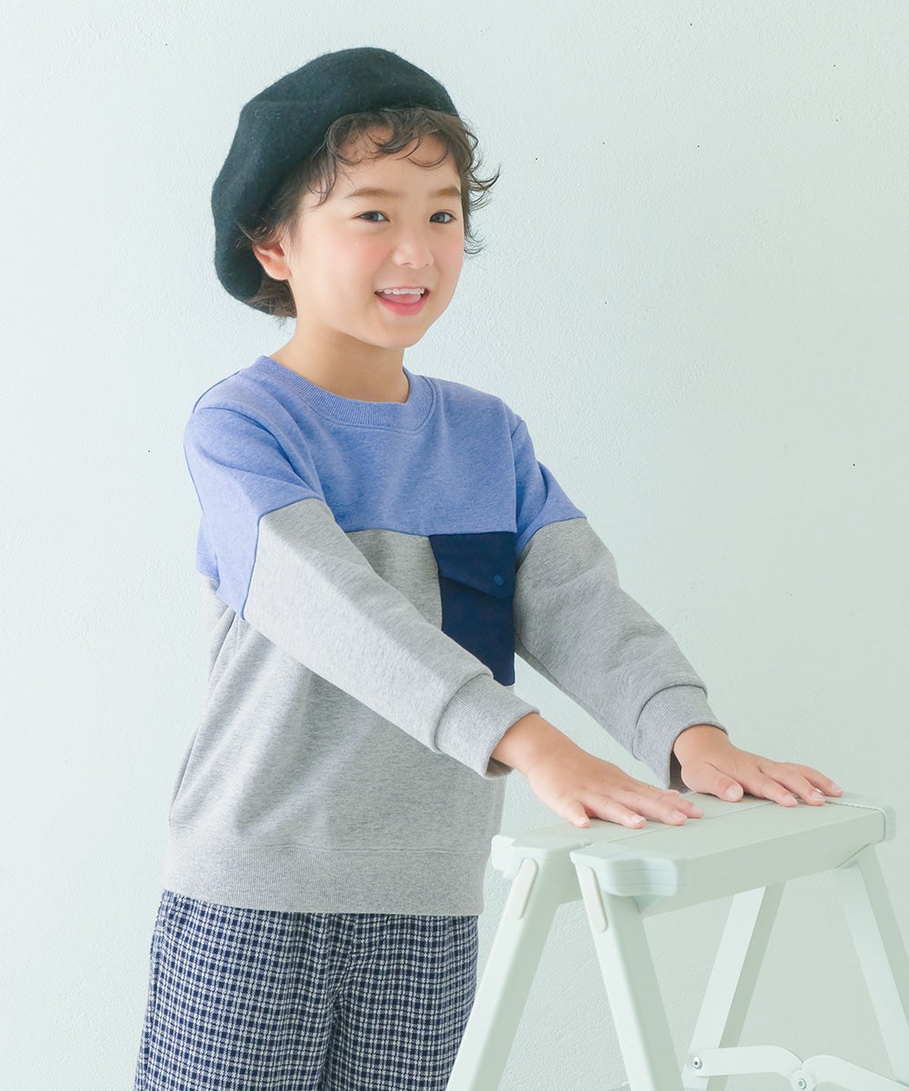 バイカラー切り替え ポケットつき 裏毛トレーナー Blue model image whole body