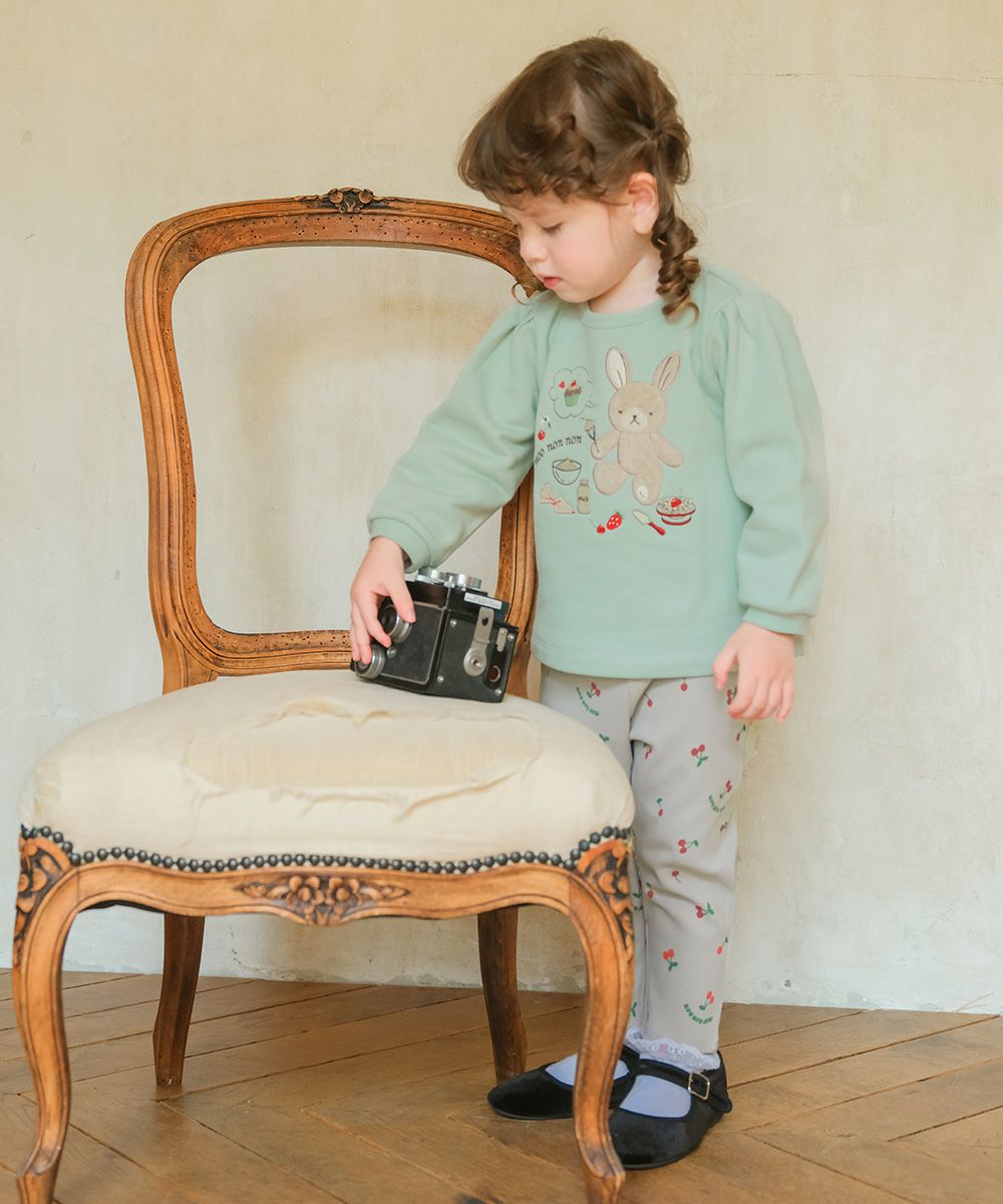 オリジナルチェリー柄　10分丈レギンスパンツ Gray model image whole body