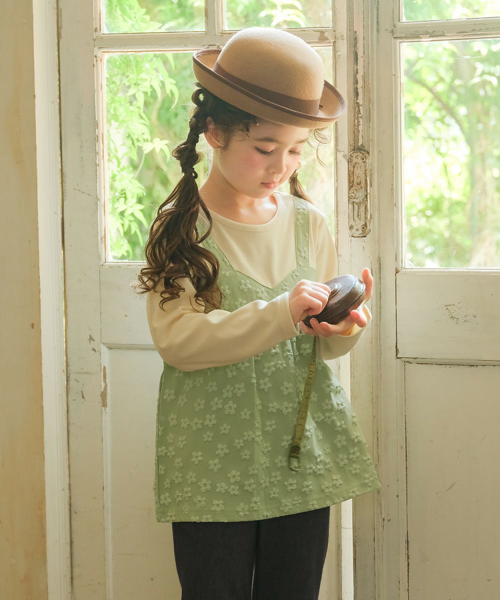 花柄キャミソール 重ね着風Tシャツ Green model image 2