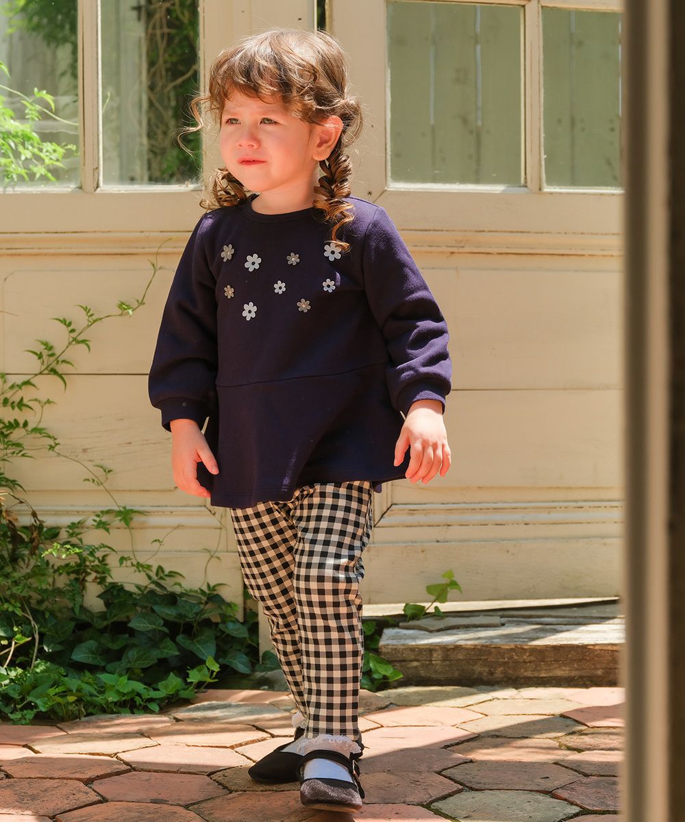 ストレッチ ギンガムチェック柄ロングパンツ White/Black model image whole body