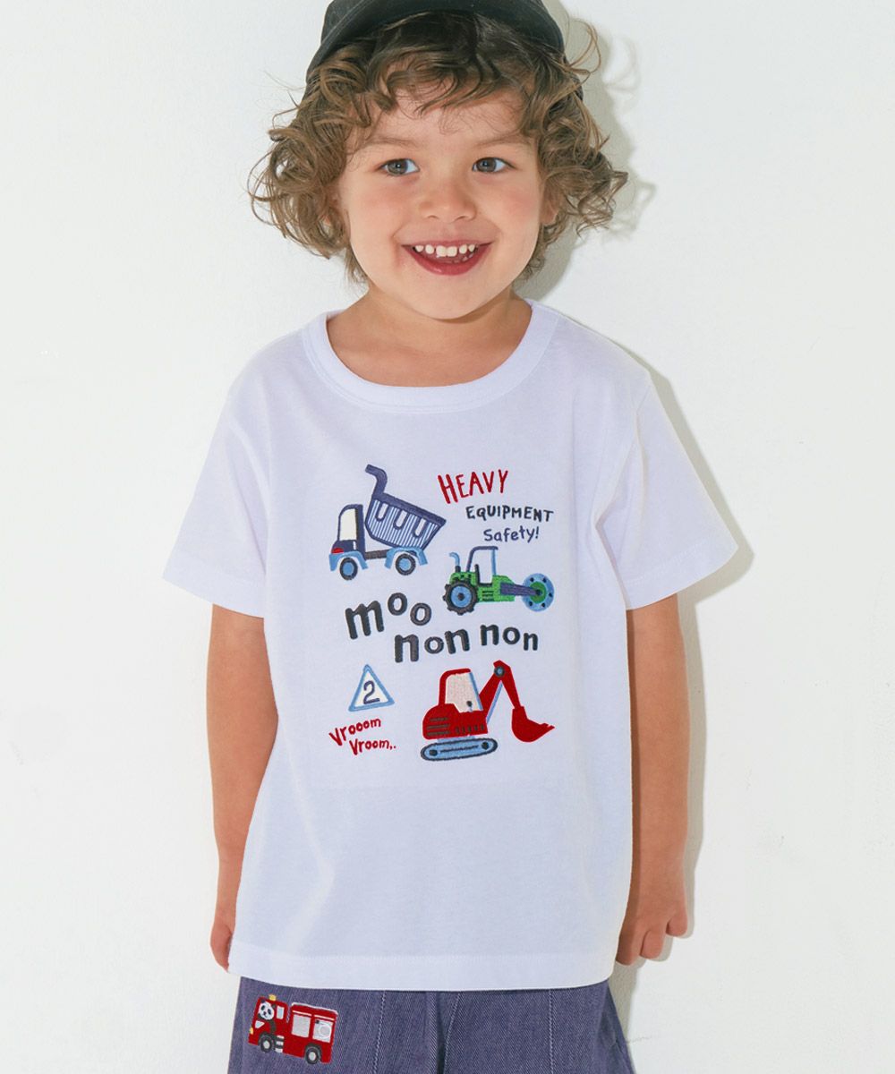 綿100％ はたらく車 ワッペン ロゴ 刺繍 Tシャツ Off White model image up