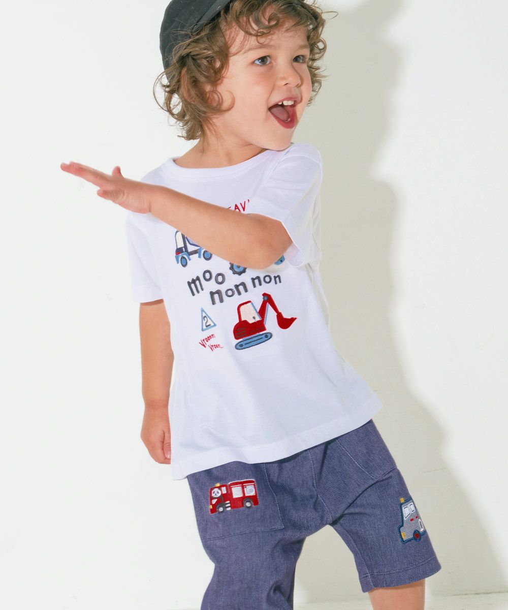 綿100％ はたらく車 ワッペン ロゴ 刺繍 Tシャツ Off White model image 3