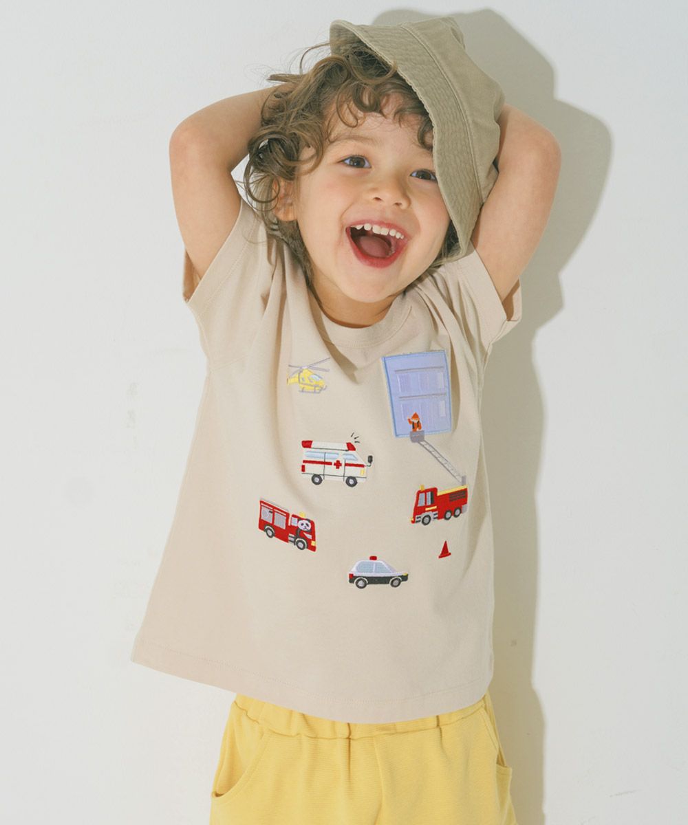 綿100％ はたらく車  レスキュー隊刺繍Tシャツ Beige model image 1