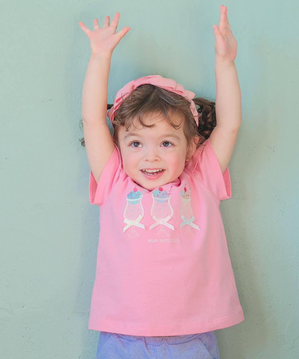 綿100％ クリームソーダ刺繍Tシャツ Pink model image 1