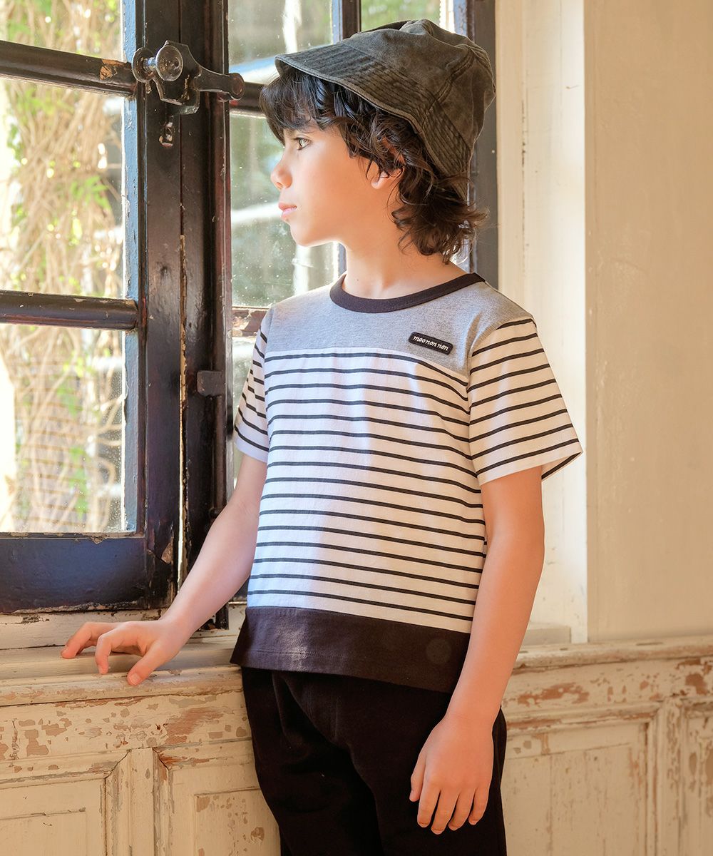 綿100％ ボーダー柄ロゴワッペンTシャツ White/Black model image 1