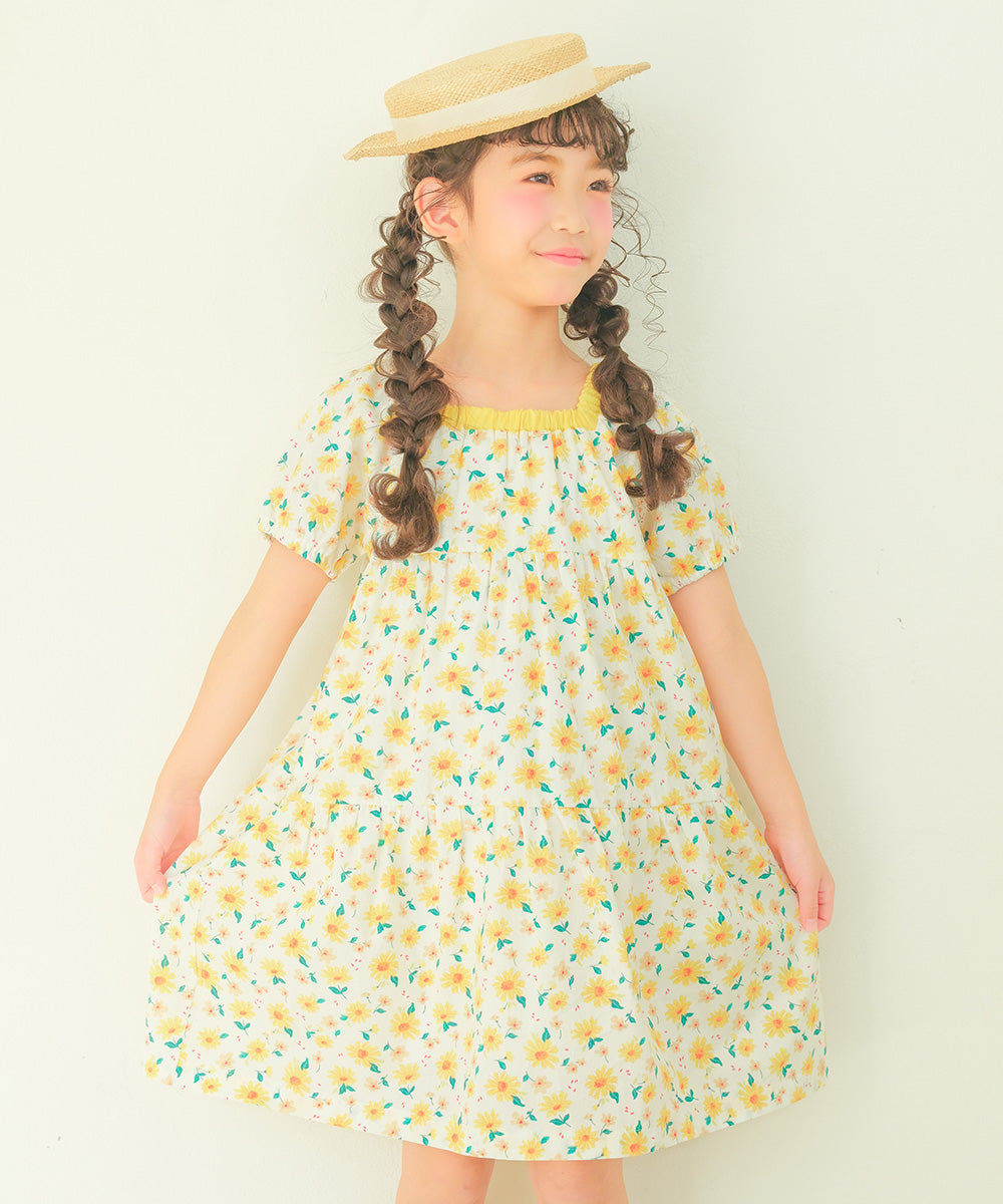 花柄 スクエアネック ギャザーワンピース Yellow model image whole body