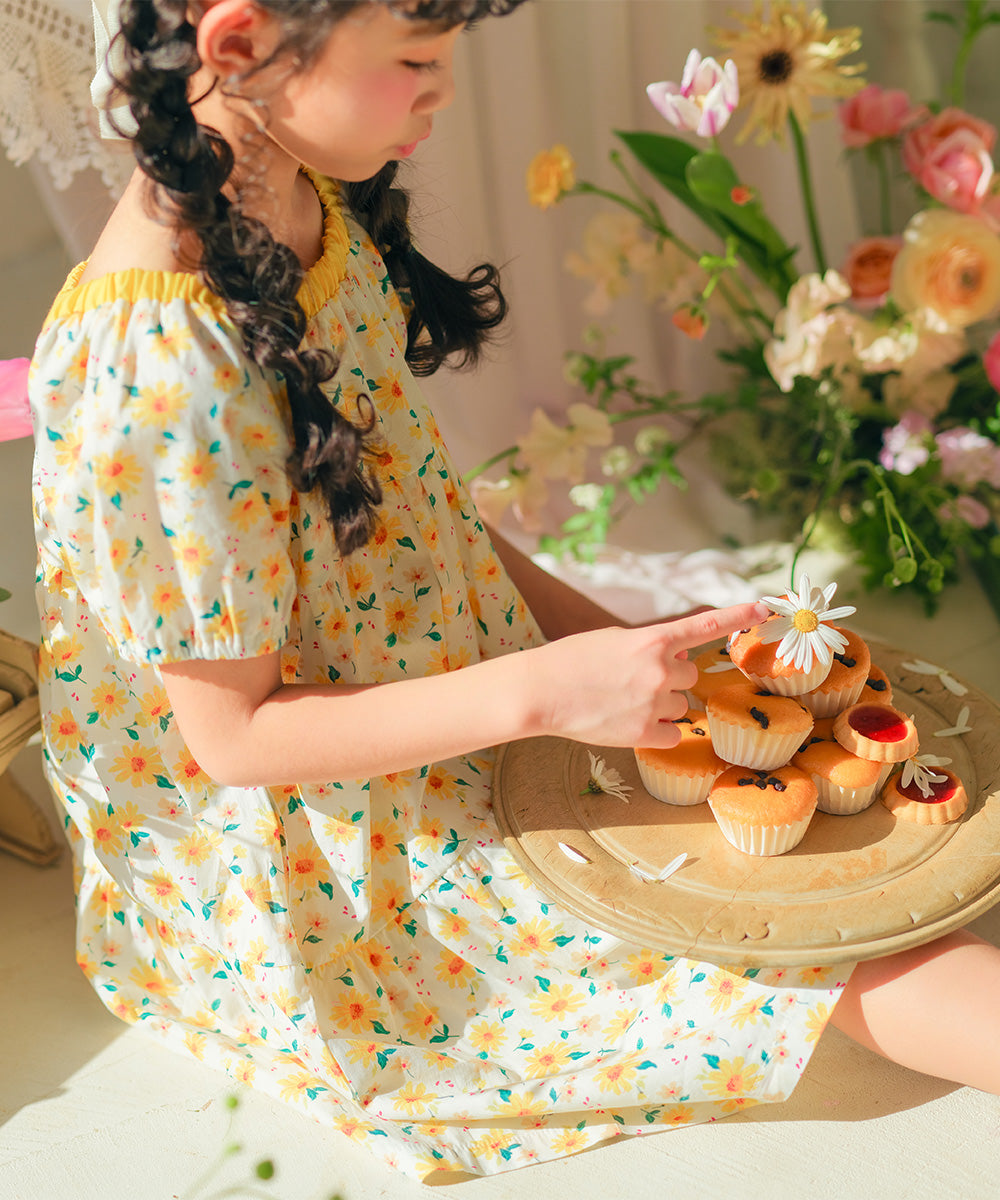 花柄 スクエアネック ギャザーワンピース Yellow model image 3