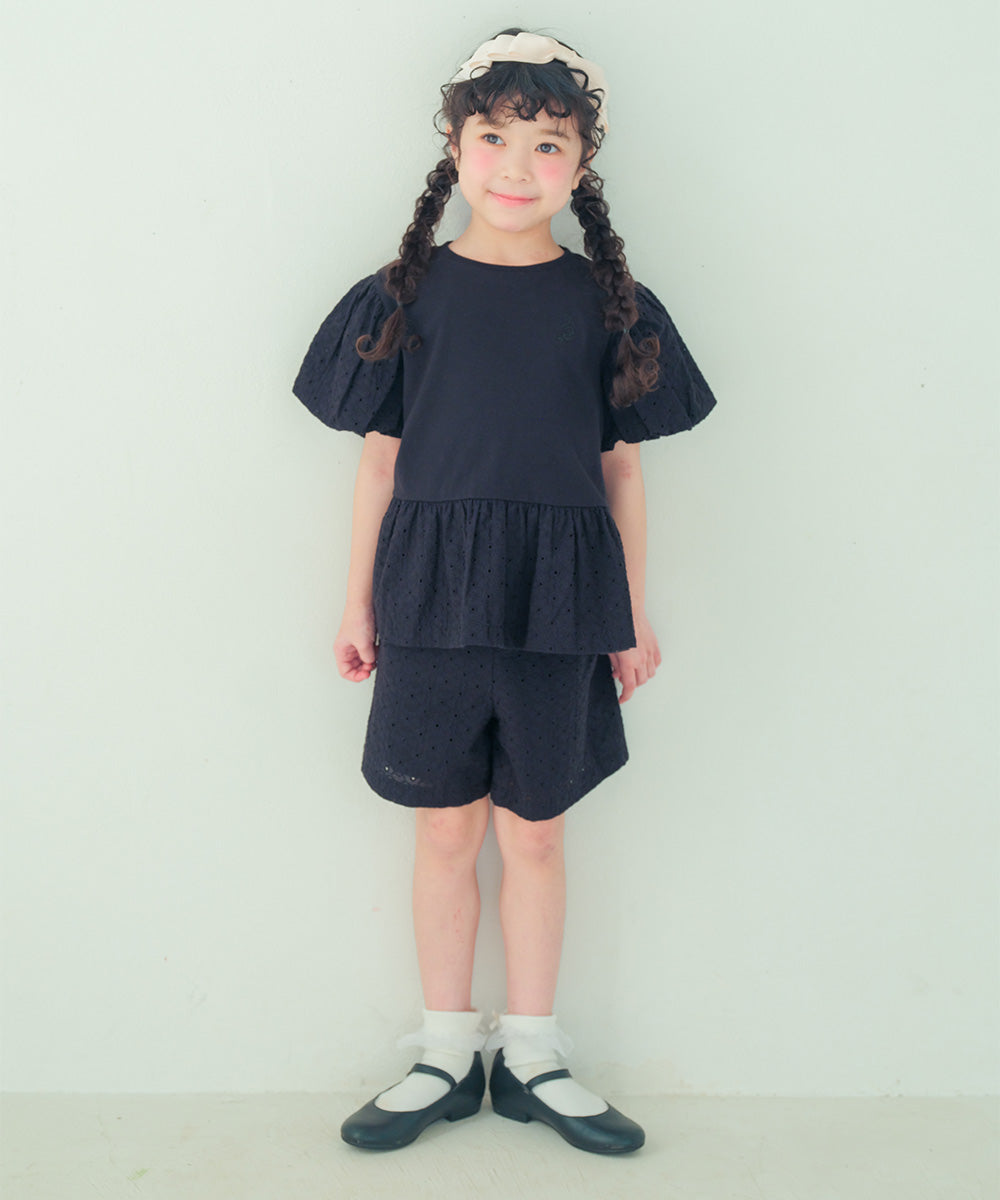 花柄 レース リボン 裏地つきショートパンツ Black model image whole body