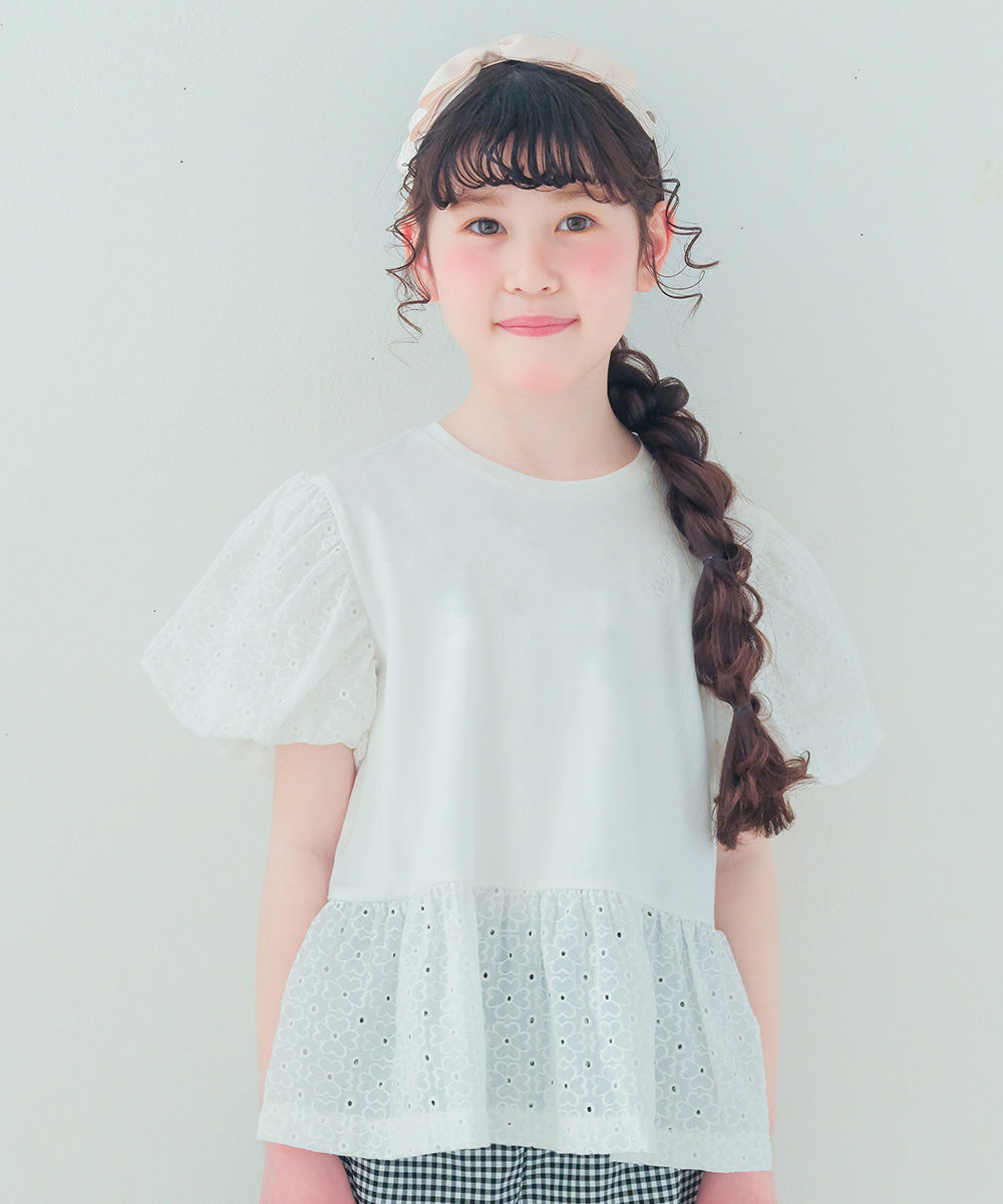 音符刺繍 花柄レース切り替えTシャツ Off White model image up