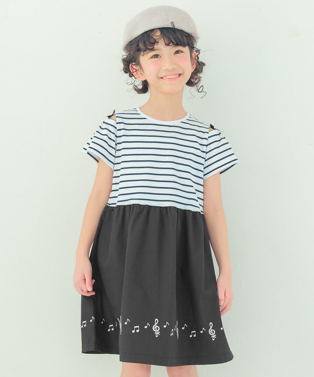 音符プリント 肩あき袖 ボーダー柄ドッキングワンピース White/Black model image up