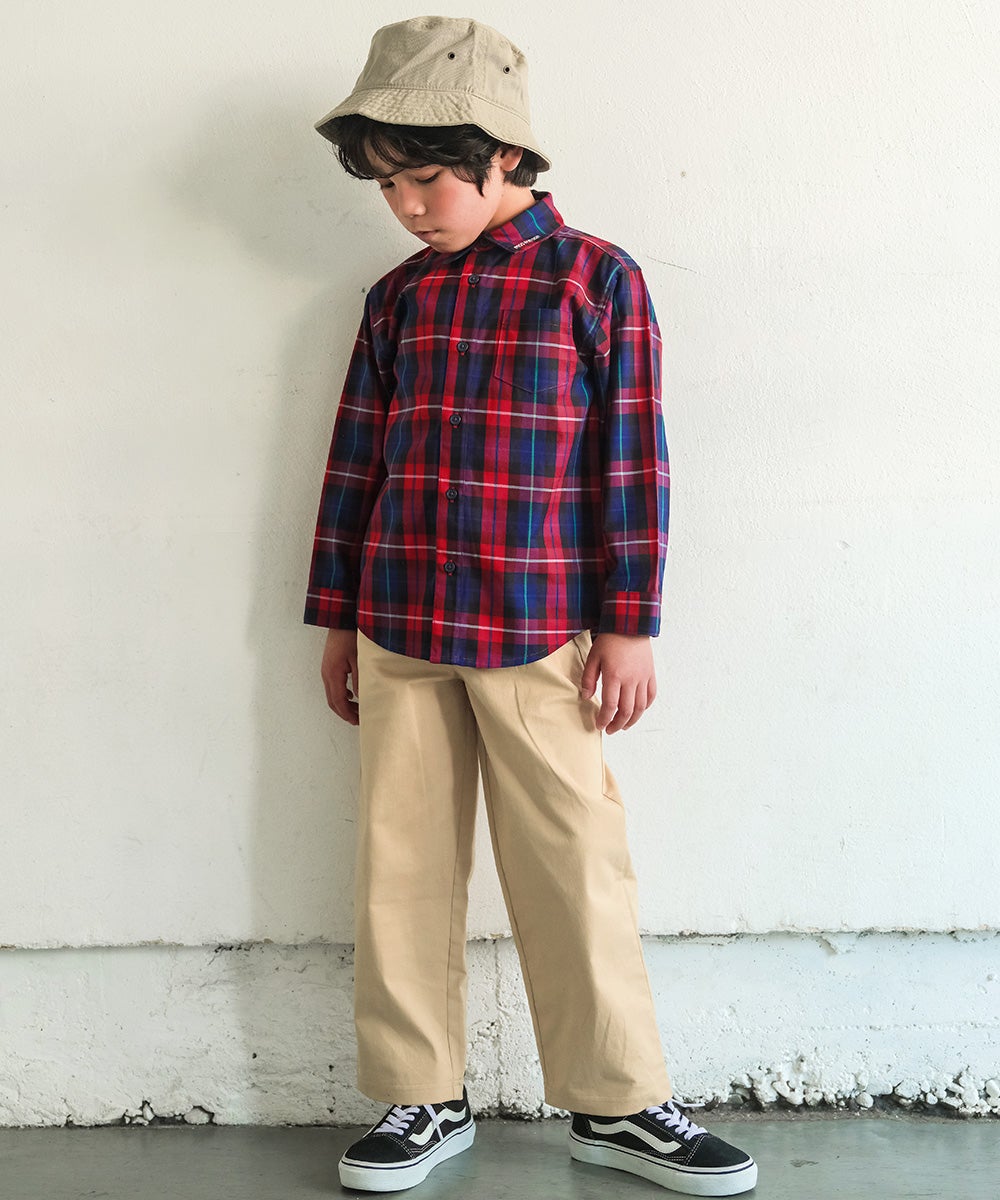 綿100％ タータンチェック柄 ロゴ刺繍 襟付きシャツ Navy model image whole body