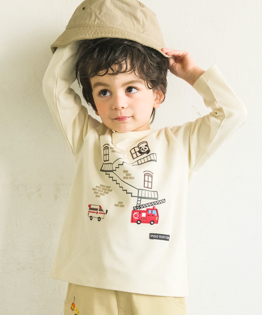 綿100％ 救急車 消防車 乗り物 モチーフ Tシャツ Ivory model image up