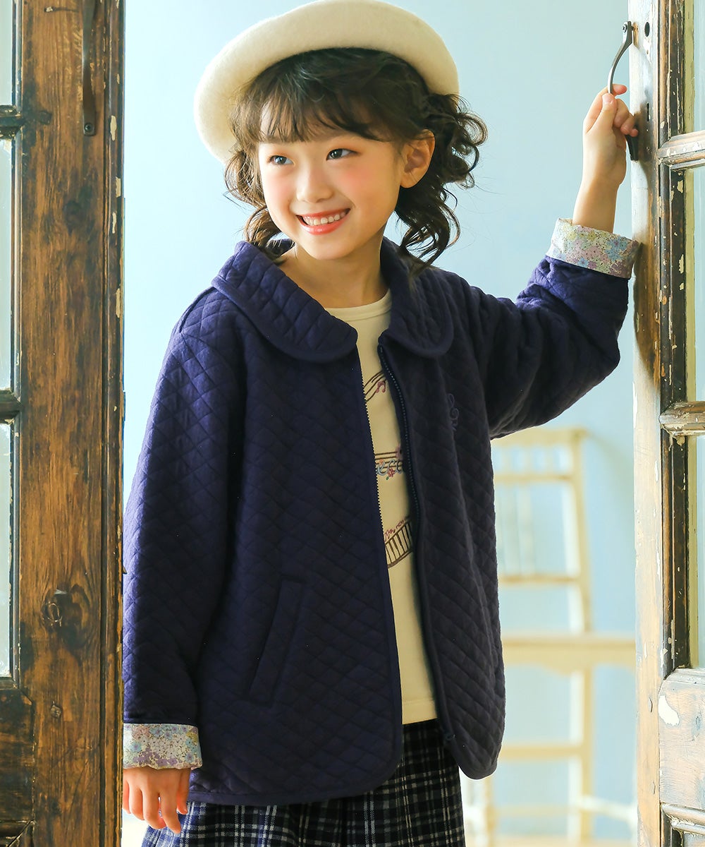音符刺繍 花柄切替え 襟つき キルトニットジャケット Navy model image 1