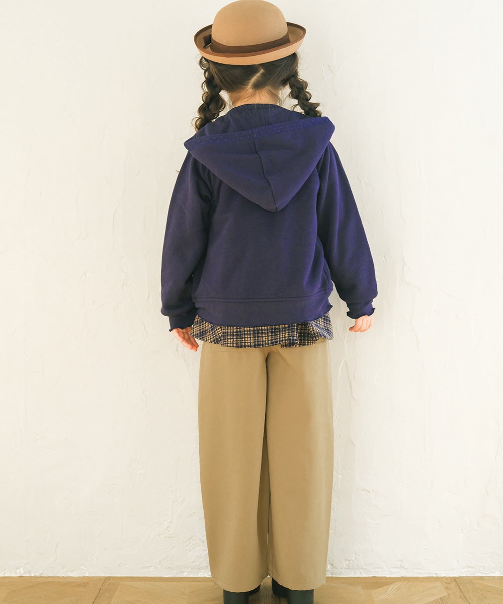 フード取り外し可能 音符刺繍 裏起毛パーカー Navy model image whole body