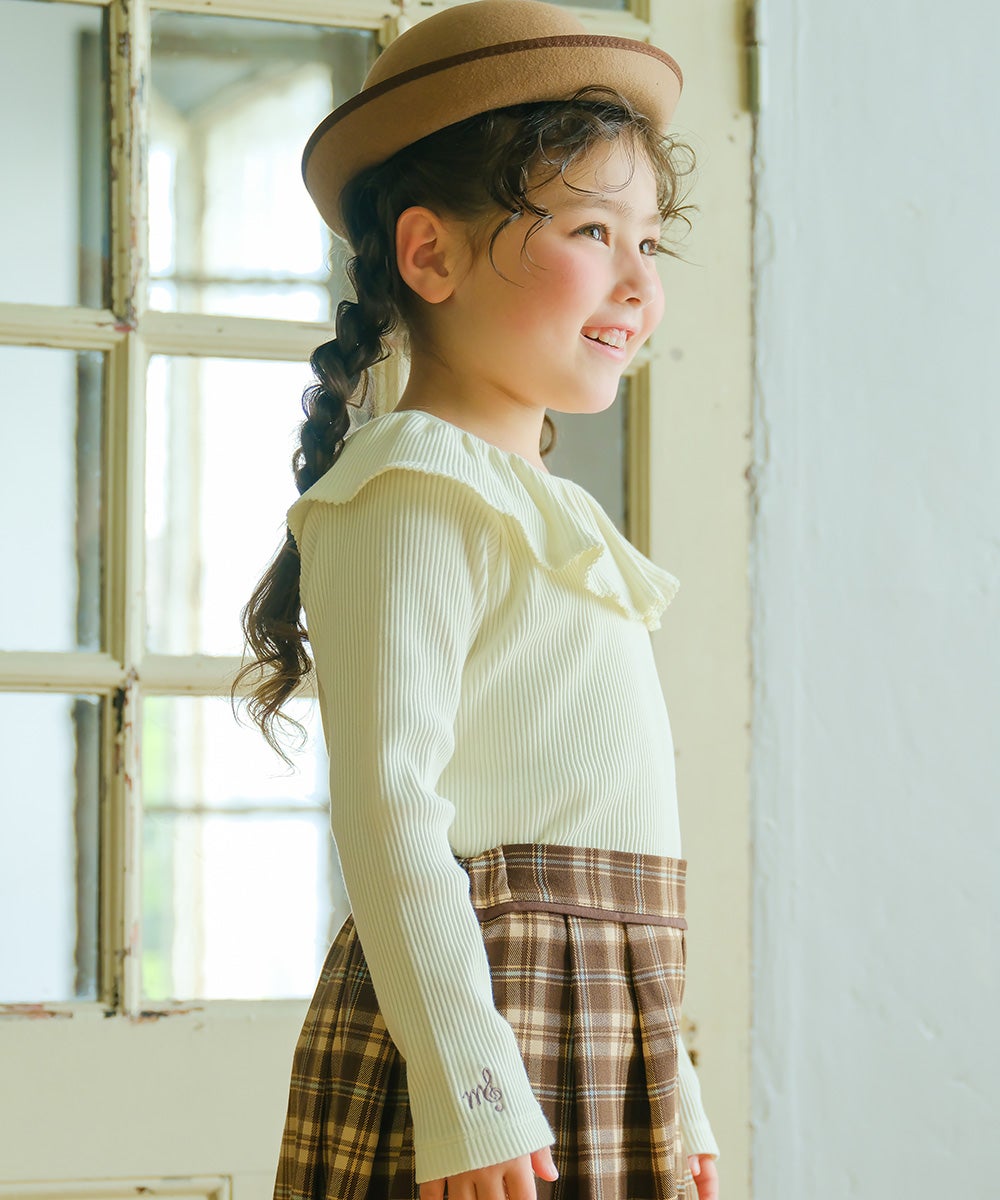 フリル 襟つき 音符 刺繍 リブカットソー Off White model image up