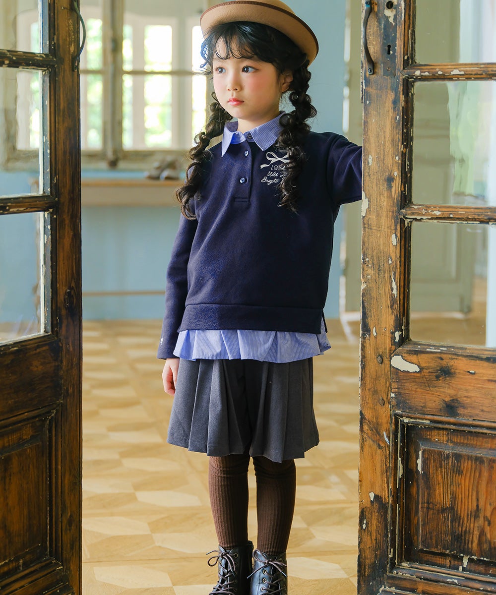 リボン ロゴ 刺繍 襟付き シャツ トレーナー 重ね着風 Tシャツ Navy model image whole body