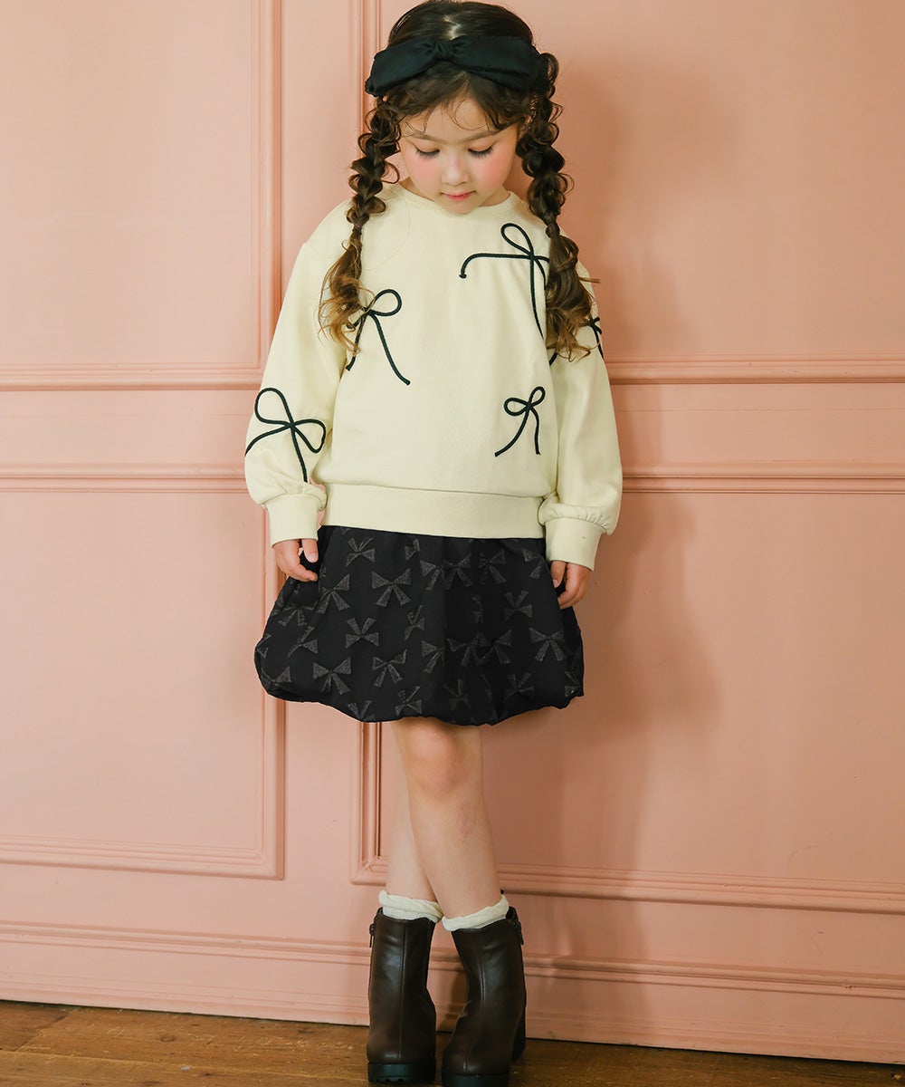 リボンモチーフつき 裏毛トレーナー Ivory model image 2