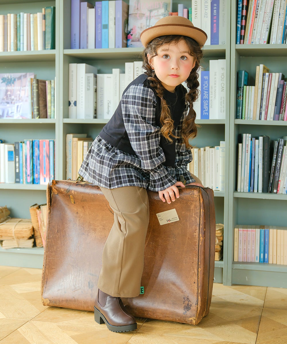 男女兼用 ウエストゴム ストレッチパンツ Beige model image 3