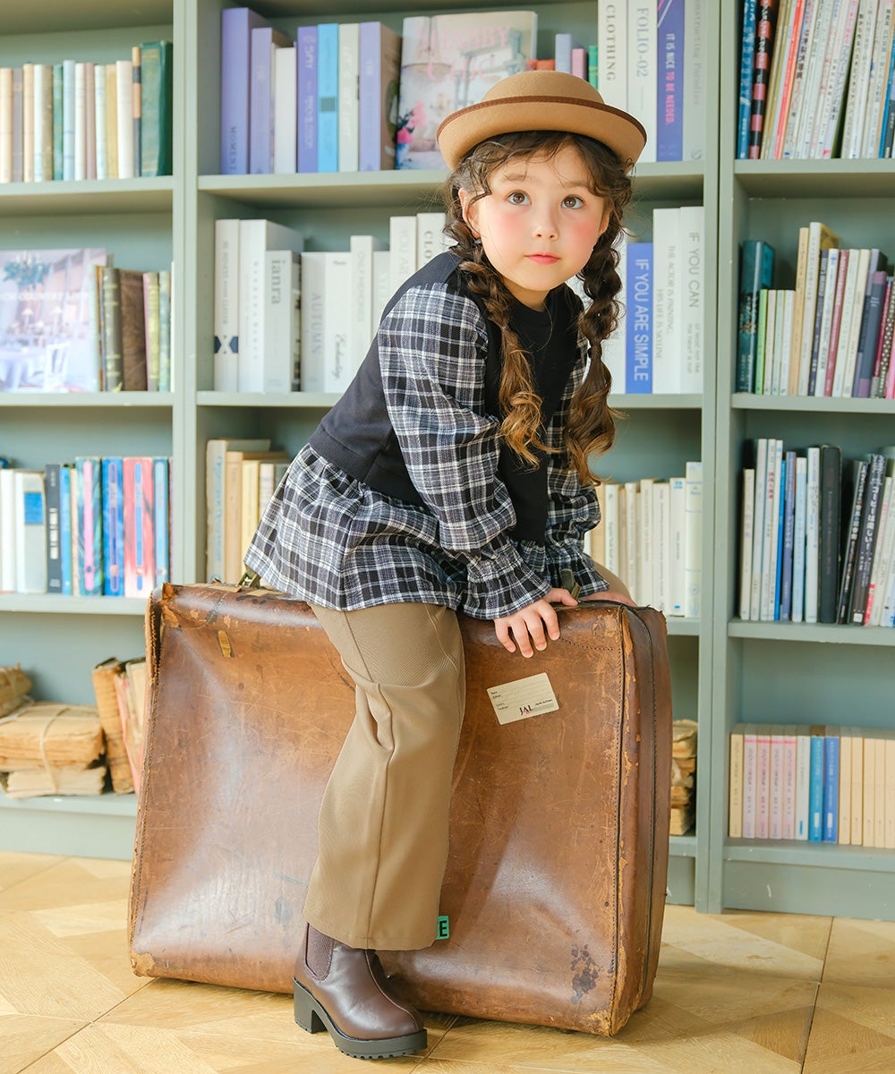 子ども服 こども キッズ ジュニア チェック柄 重ね着風 Aライン 長そでトレーナー Black model image 2
