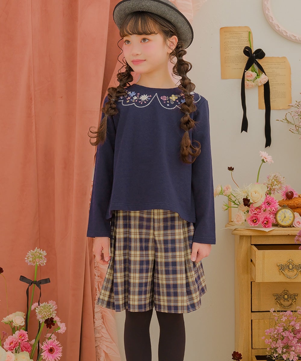 オリジナルロゴ 刺繍 チェック柄 タックキュロットパンツ Navy model image up