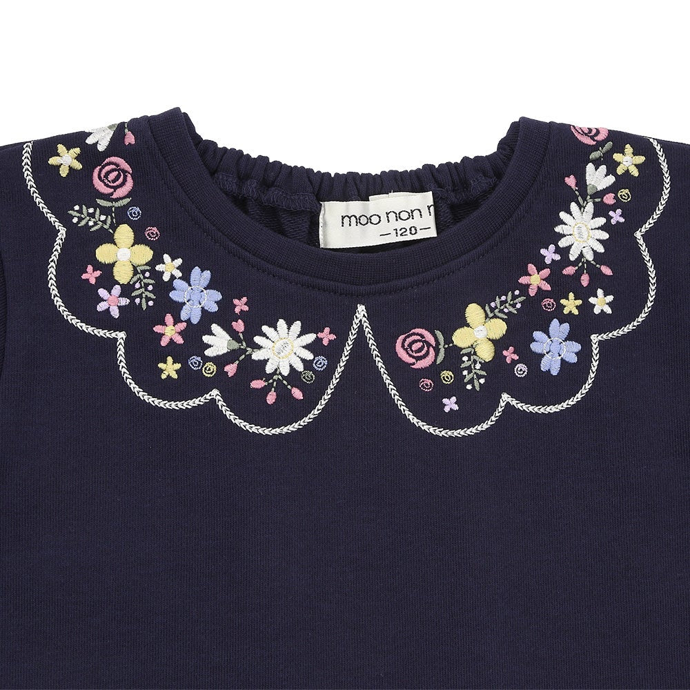 お花 花柄 刺繍 バックリボンつき 裏毛トレーナー Navy Design point 1