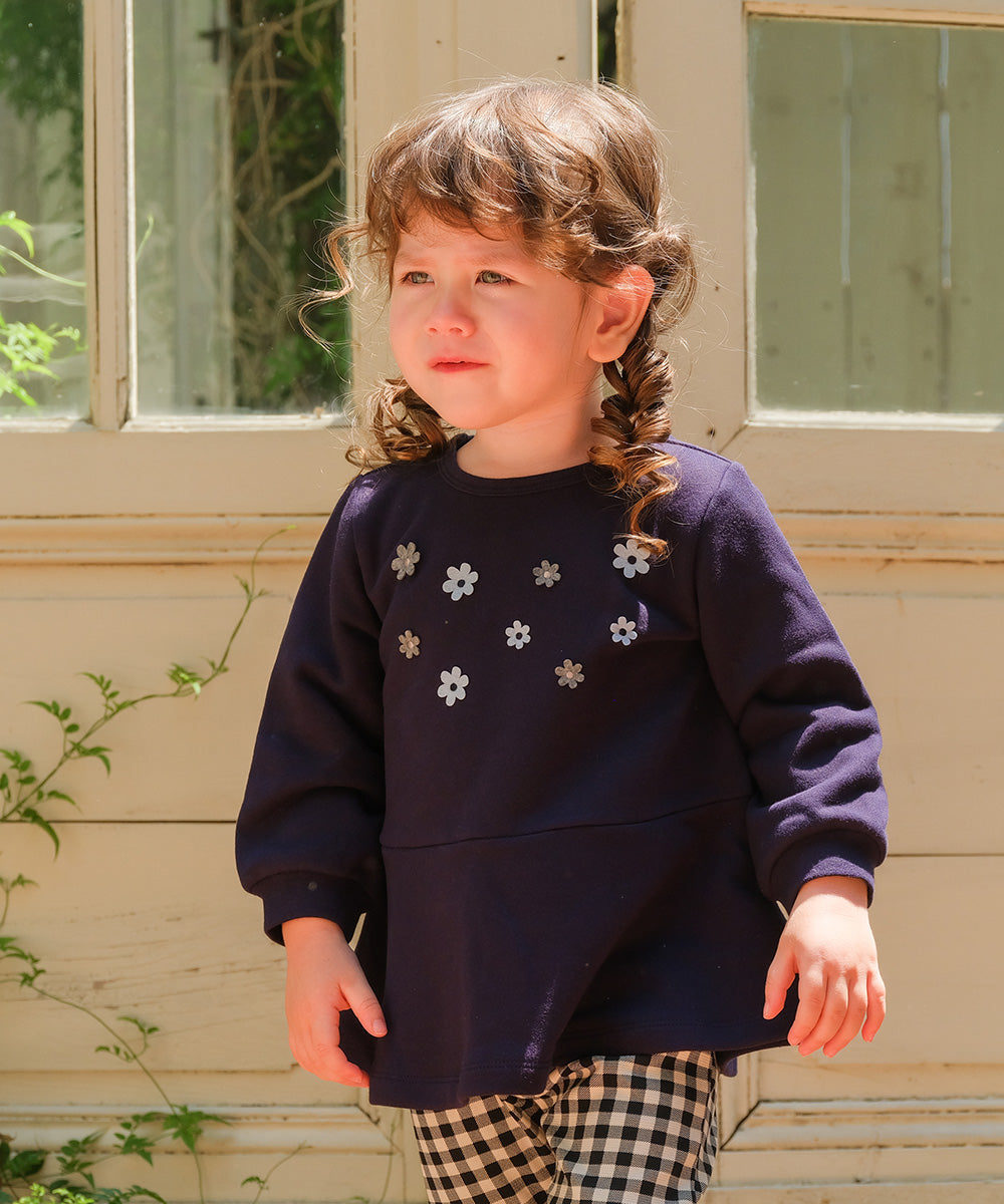 お花モチーフ付き Aライン 裏毛トレーナー