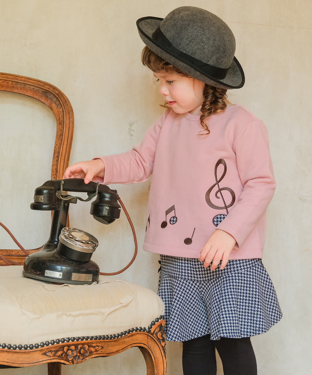 音符刺繍 バックリボンつき裏毛トレーナー