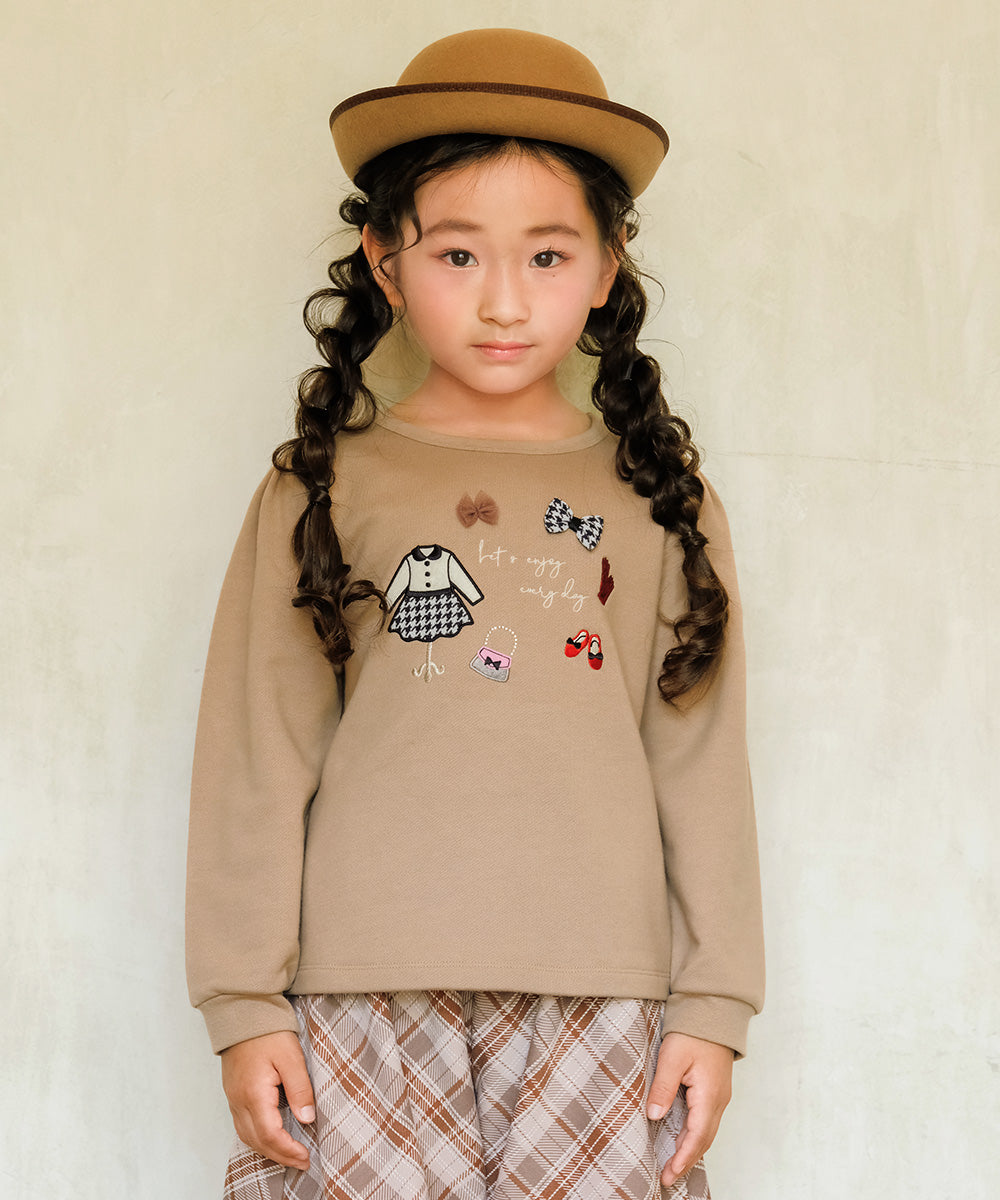 リボンつき お洋服アップリケ 裏毛トレーナー