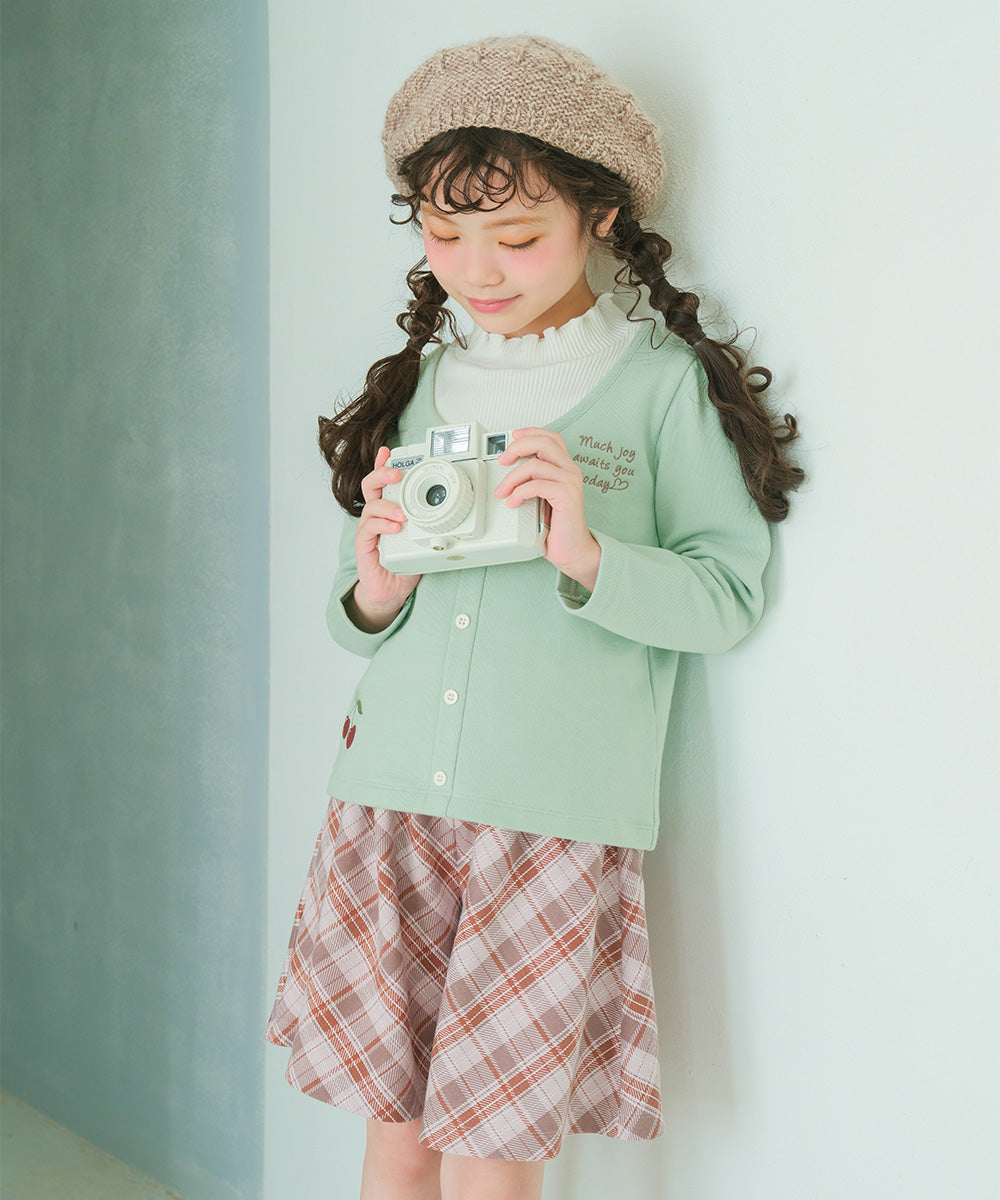 チェリー刺繍 重ね着風 飾りボタン 裏毛トレーナー