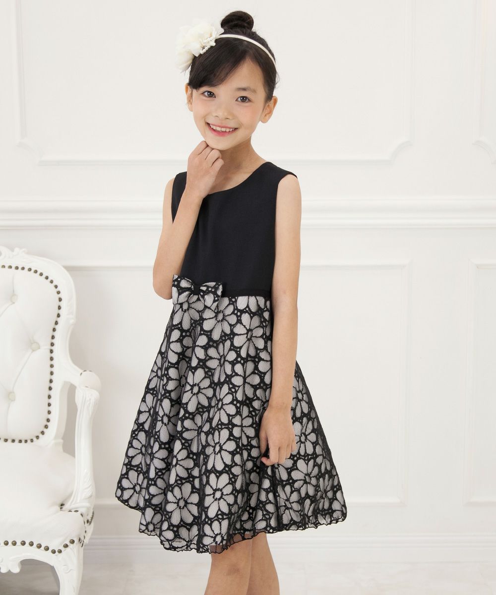 Children's clothing Girls Japanese Flower Pattern Lace Switching One Piece Black (00) Model Image 2