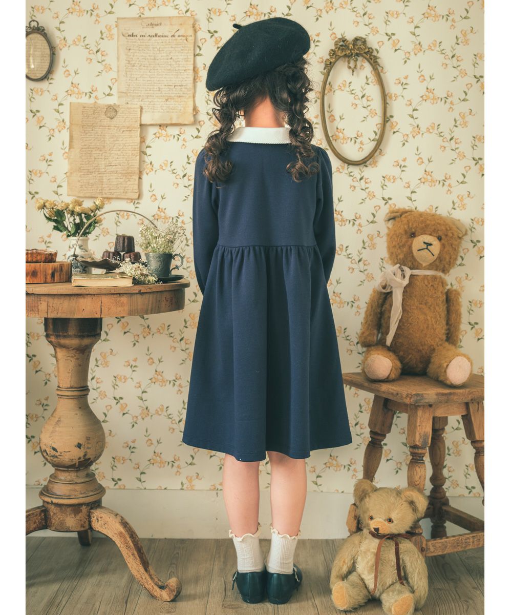 Double knit round collar dress  model image 4