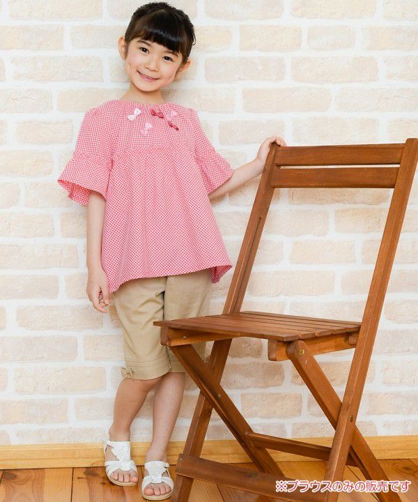 Children's clothing girl check pattern with ribbon frill sleeve tunic length blouse red (03) model image whole body