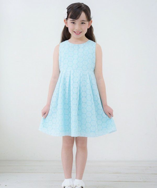 Children's clothing girl Opal processing One -piece green with flower pattern (08) model image whole body