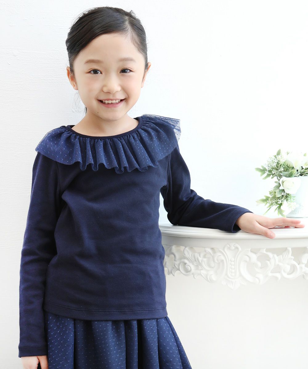 Children's clothing girl dot pattern tulle frill collar T -shirt navy (06) model image up