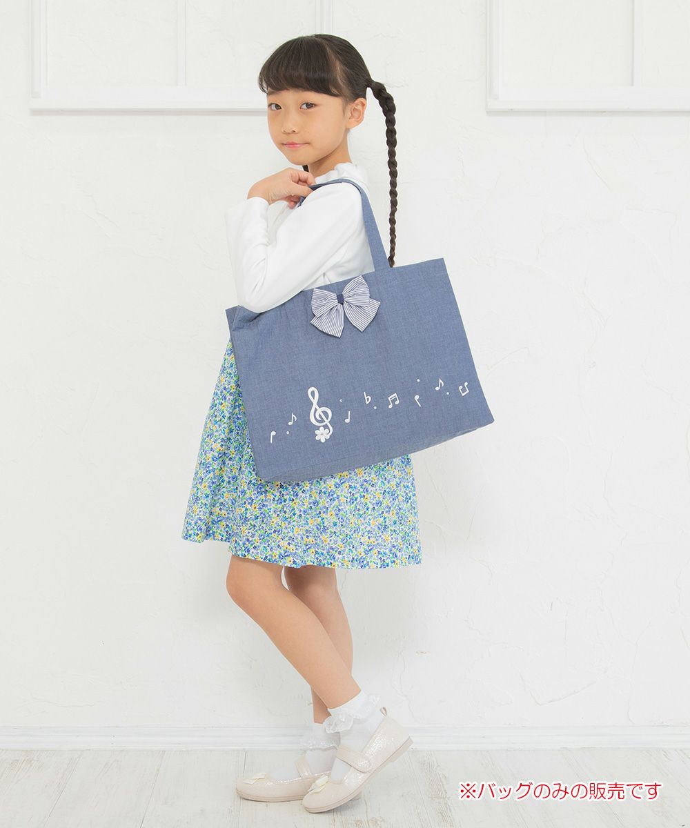 Tote bag with music embroidery ribbon Navy model image whole body
