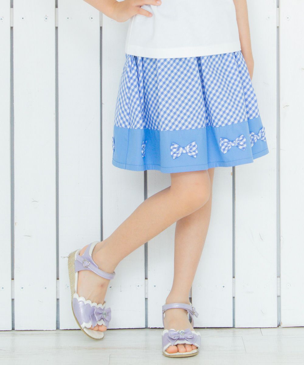 Gingham plaid gather skirt with ribbon Blue model image up
