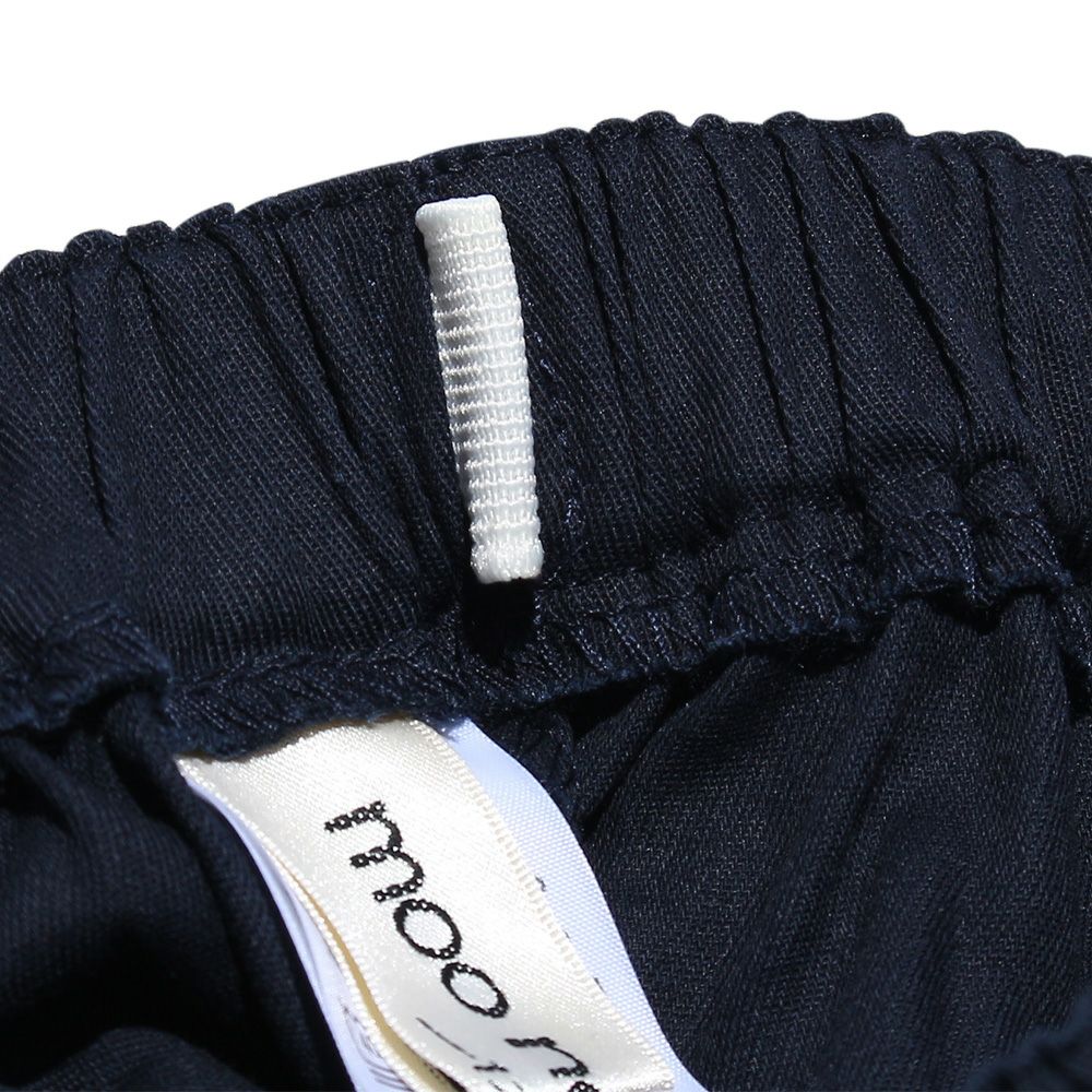 Stretch twill material brill shorts Navy Design point 2