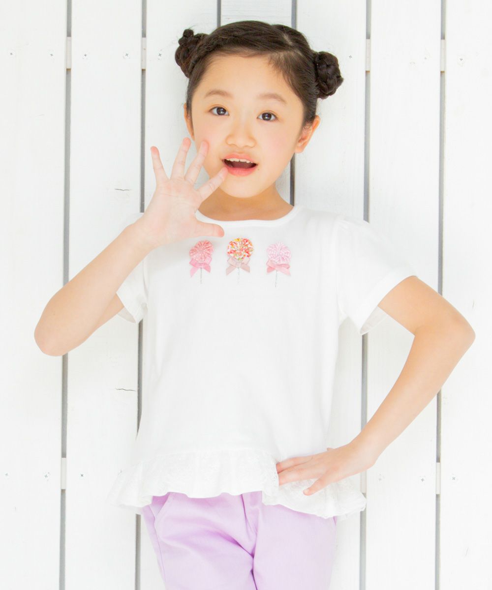 Children's clothing girl with flower motif lace frill T -shirt off -white (11) model image up