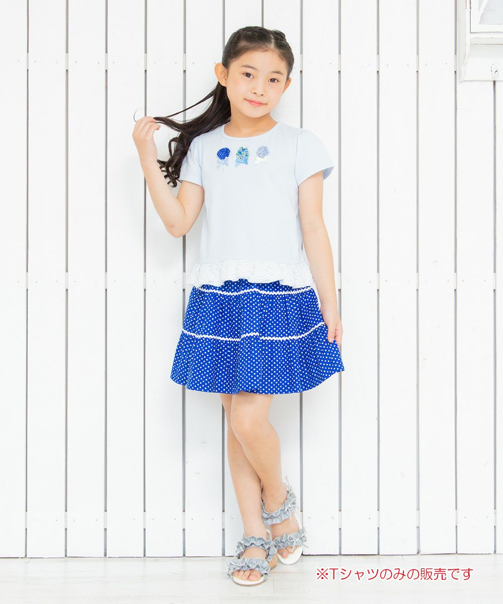 Children's clothing girl with flower motif lace frill T -shirt blue (61) model image whole body