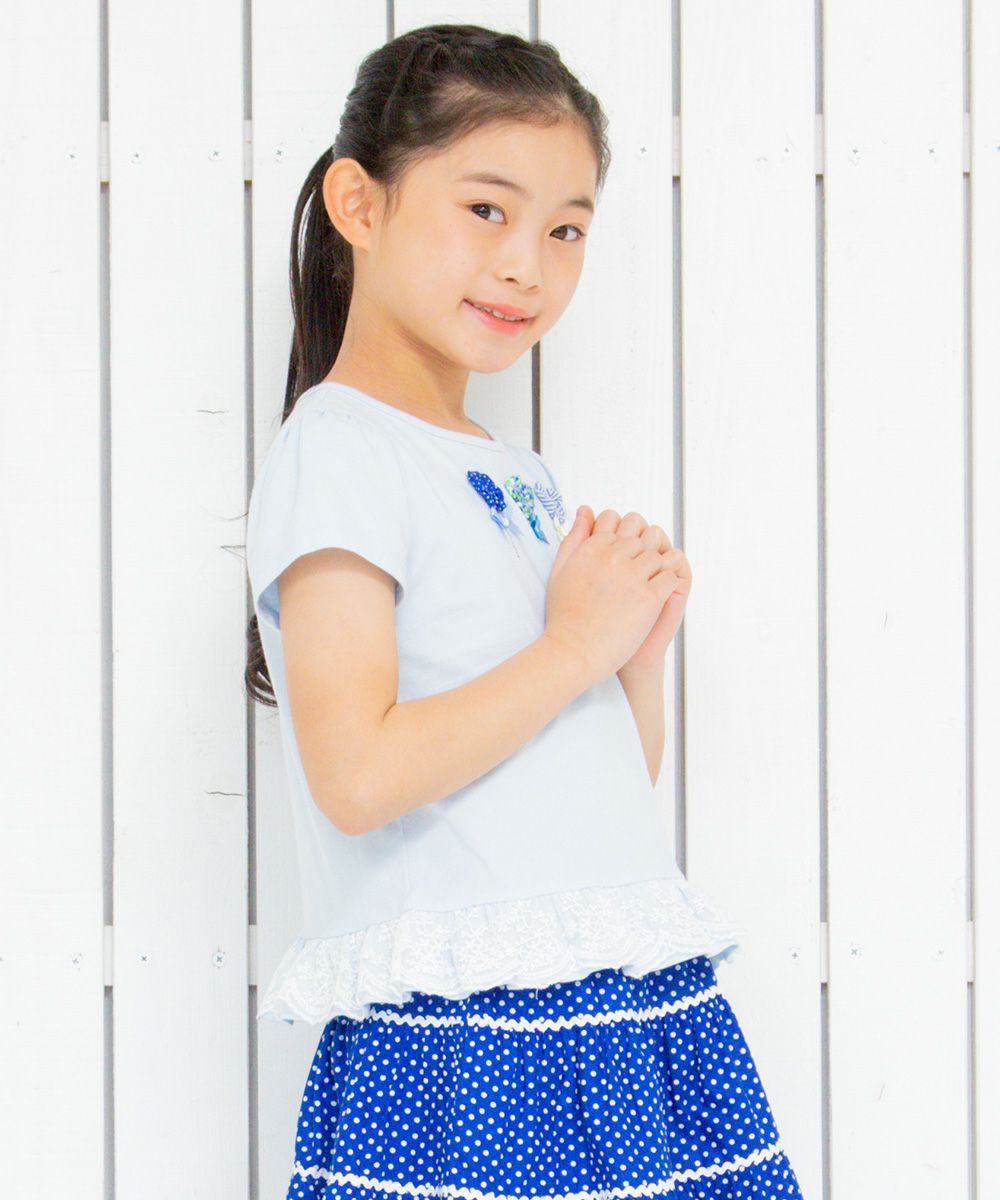 Children's clothing girl with flower motif lace frill T -shirt blue (61) model image 4