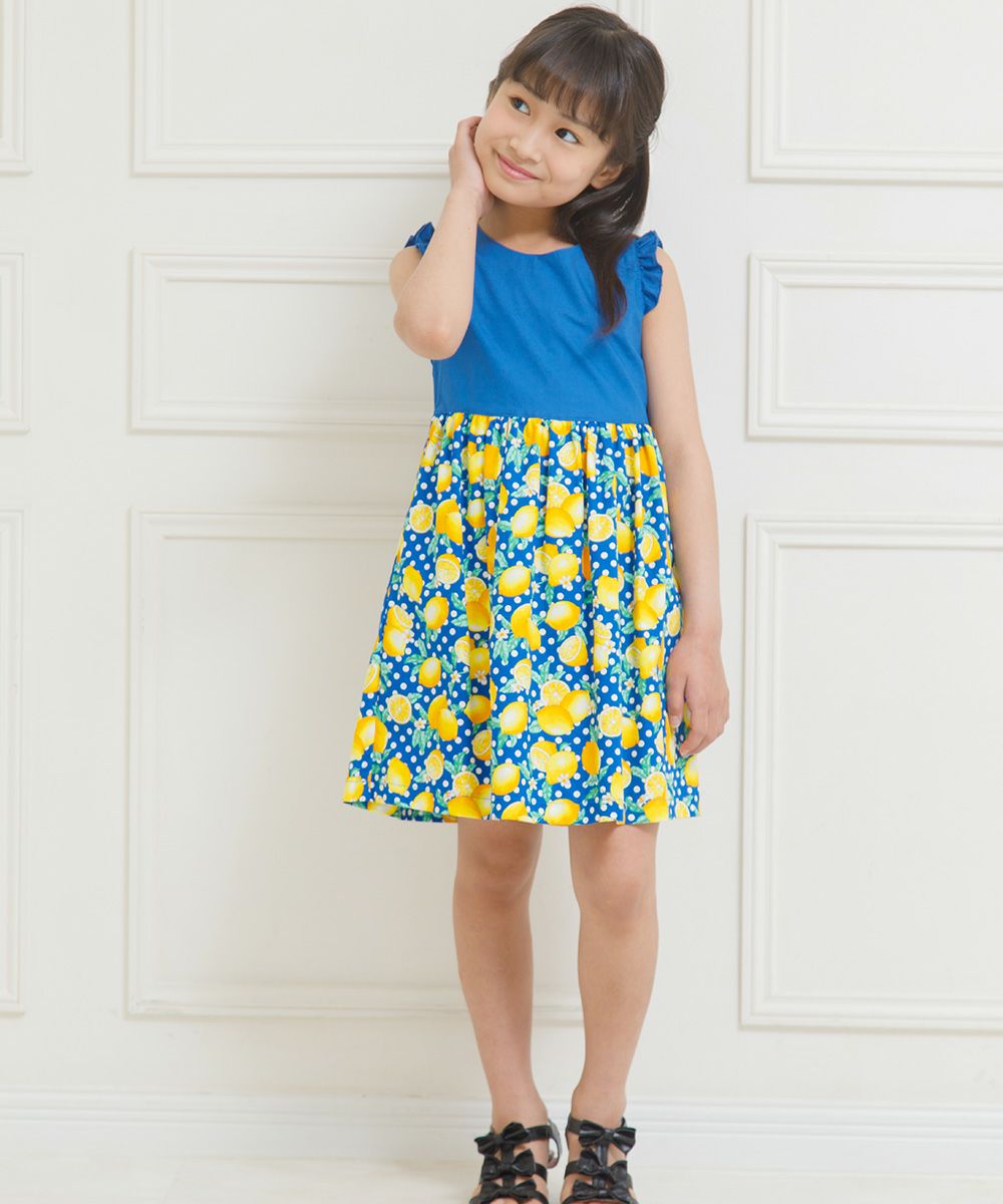 100% cotton lemon print dress Blue model image 3