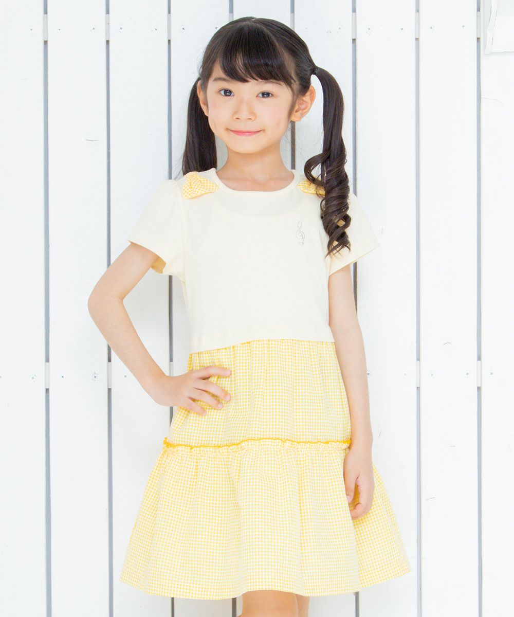 Children's clothing Girls Ribbon Musical Musical Music Motif Gingham Check Docking One Piece Yellow (04) Model image Up