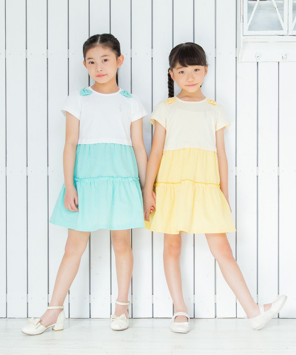 Children's clothing girl ribbon Music motif gingham check docking dress yellow (04) model image 4