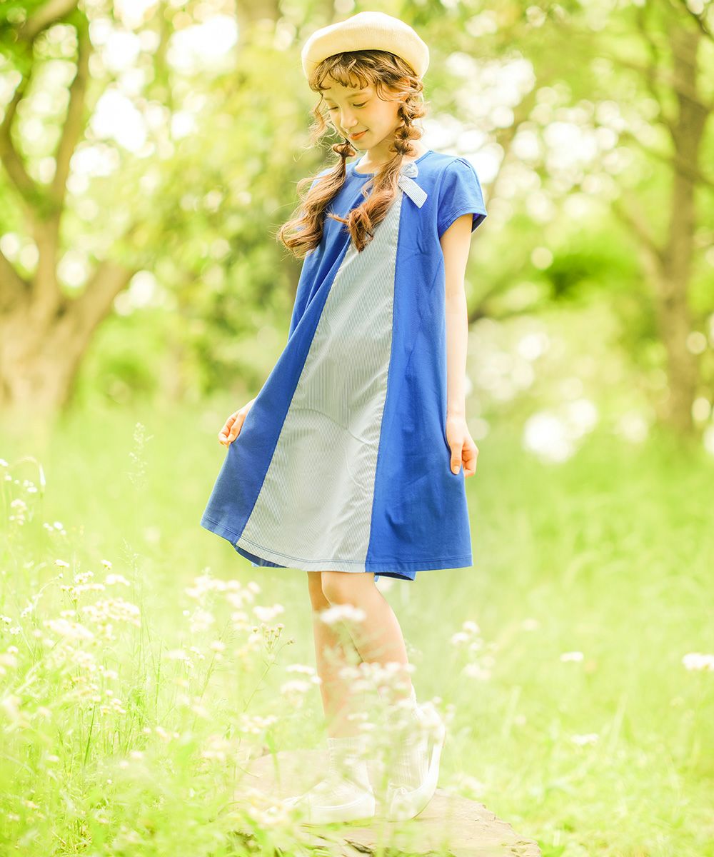 Stripe pattern dress with ribbon Blue model image 2