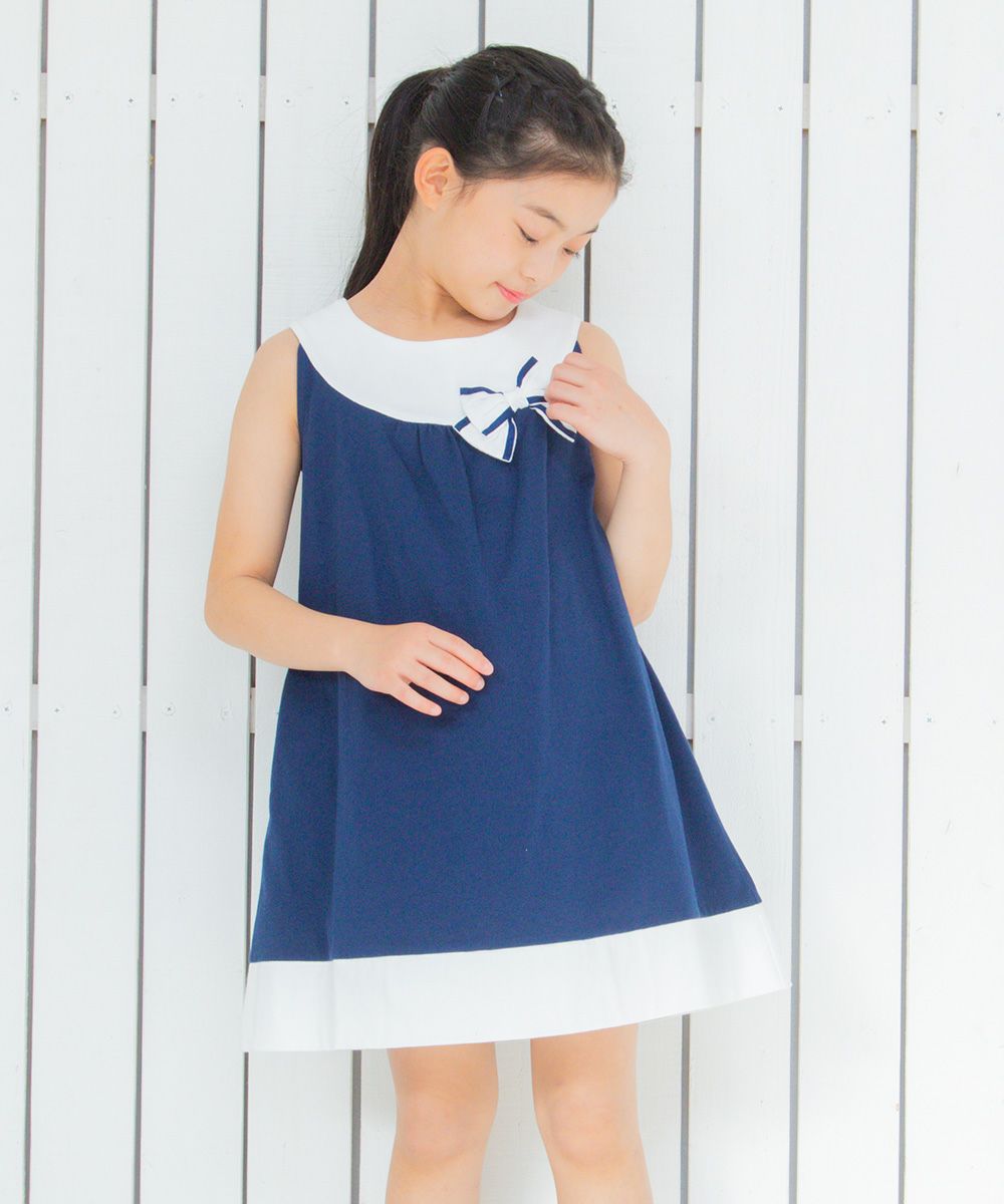100 % cotton A -line dress with ribbon Navy model image 2