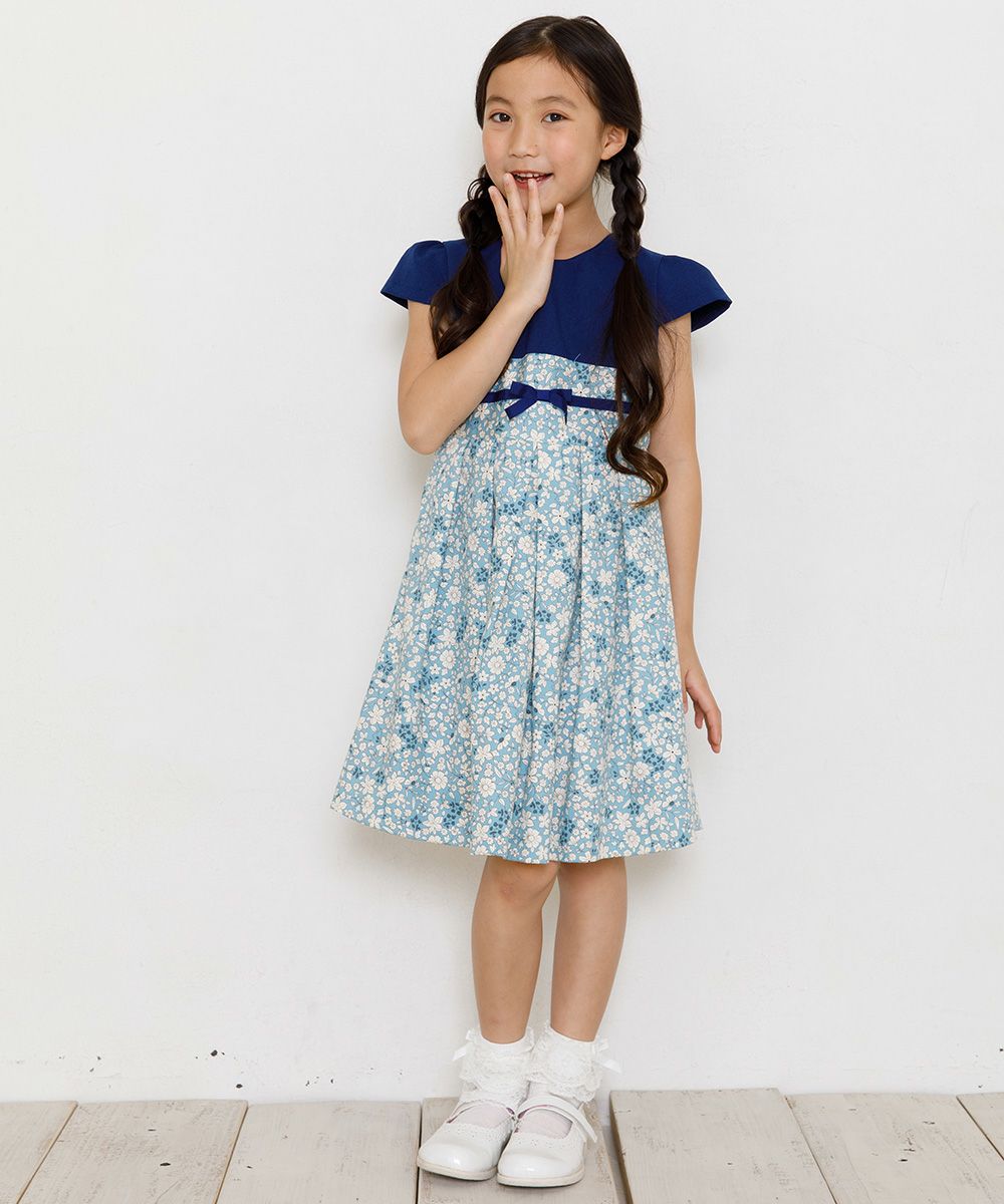 Made in Japan floral tack dress with ribs Navy model image 2