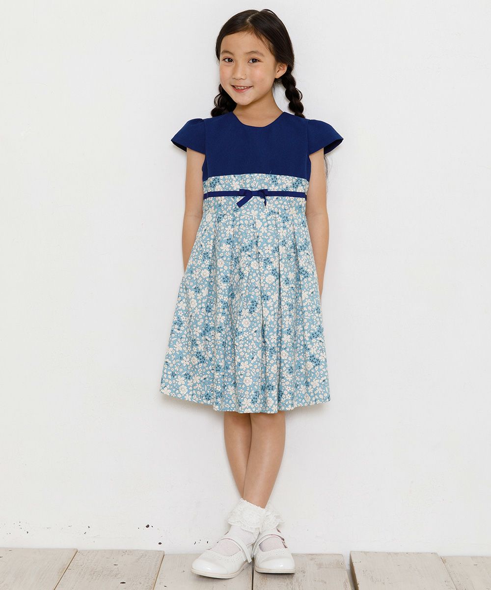 Made in Japan floral tack dress with ribs Navy model image 4