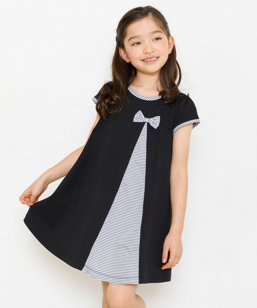 Switching pattern A-line stripe dress with ribbon Black model image 3